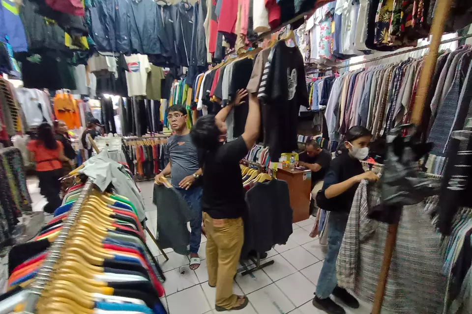thrift fashion