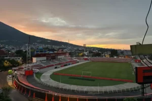 infrastruktur sepak bola
